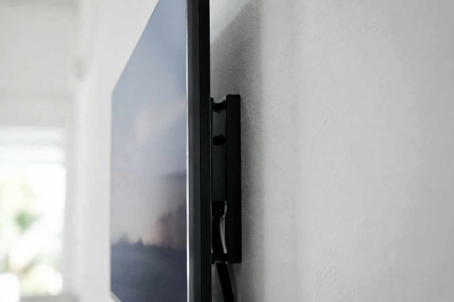 Commercial LCD-Display – mit entspiegelter Oberfläche und schmalem Rahmen Commercial LCD-Display mit entspiegelter Oberfläche und schmalem Rahmen